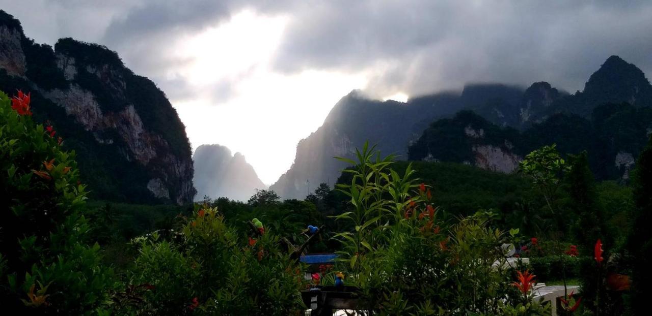K.K. Park Resort Khao Sok National Park Exterior foto
